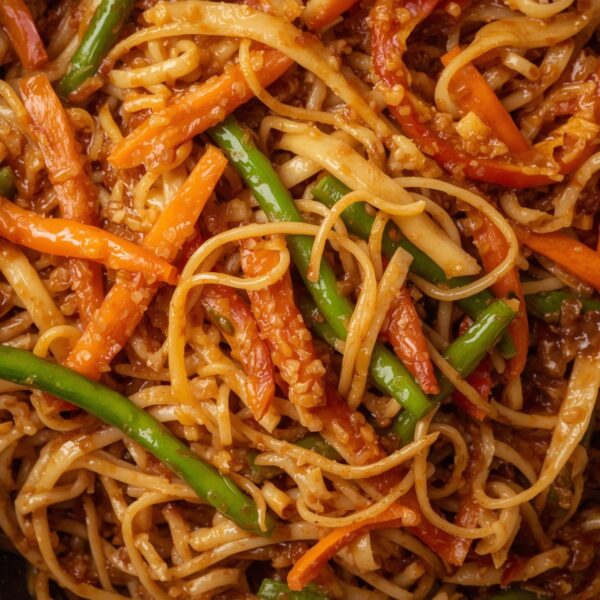 VEG HAKKA NOODLES